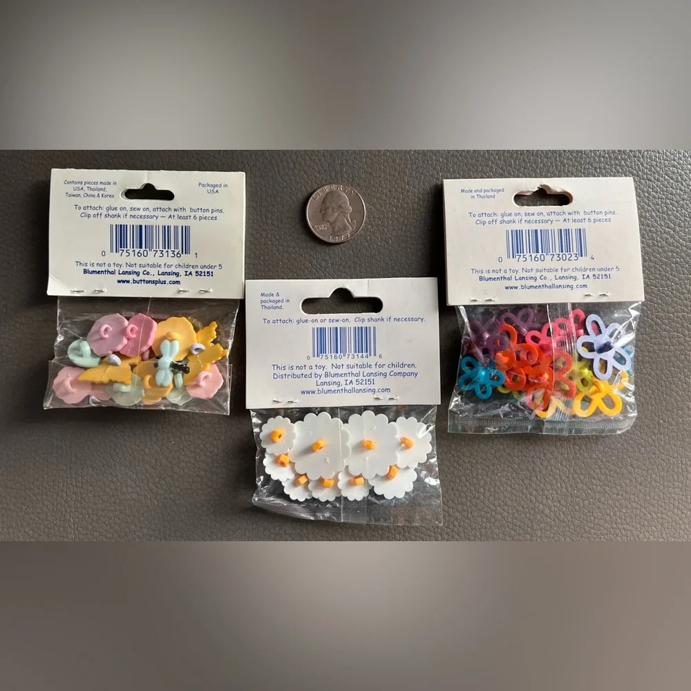 NWT Bundle BLUMENTHAL BUTTONS Flowers FAVORITE FINDINGS Conversations